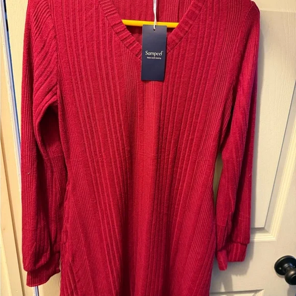 Sampeel Women's V-Neck Sweater - Red - Picture 3 of 4